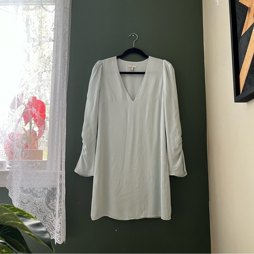 Joie 100% silk light blue long sleeve ruched dress size 4